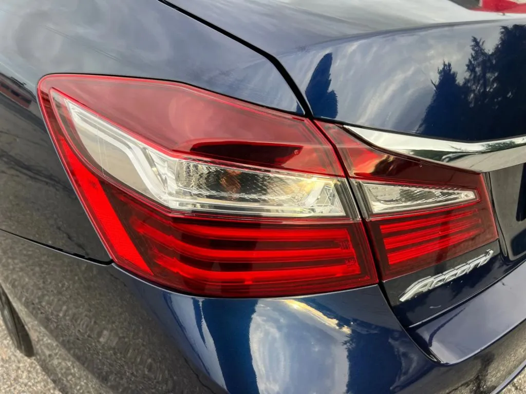 Honda Accord photo 39