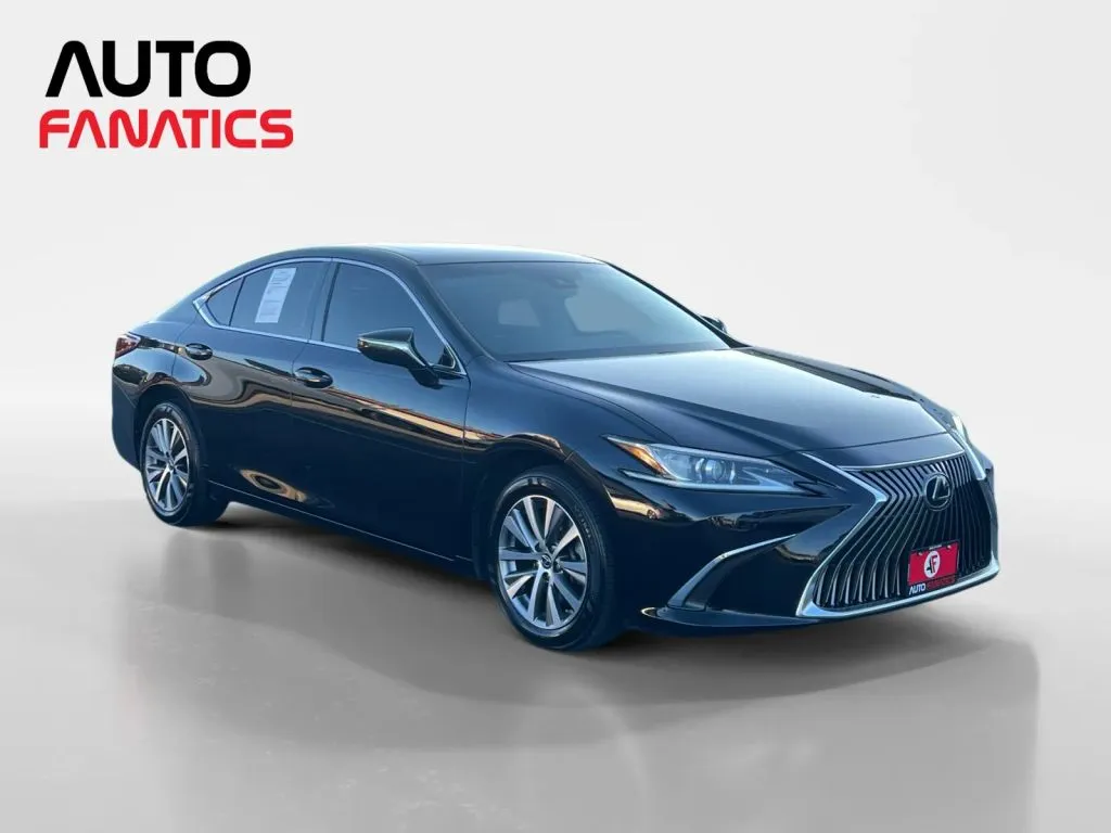 Lexus ES photo 8