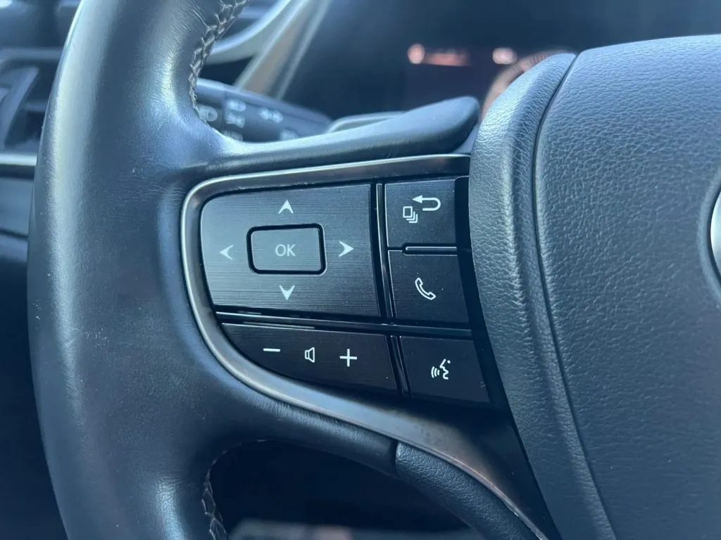 Lexus ES photo 46