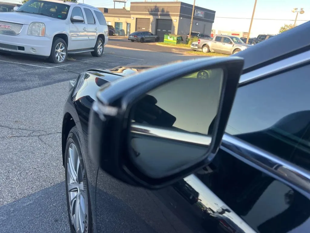 Lexus ES photo 29