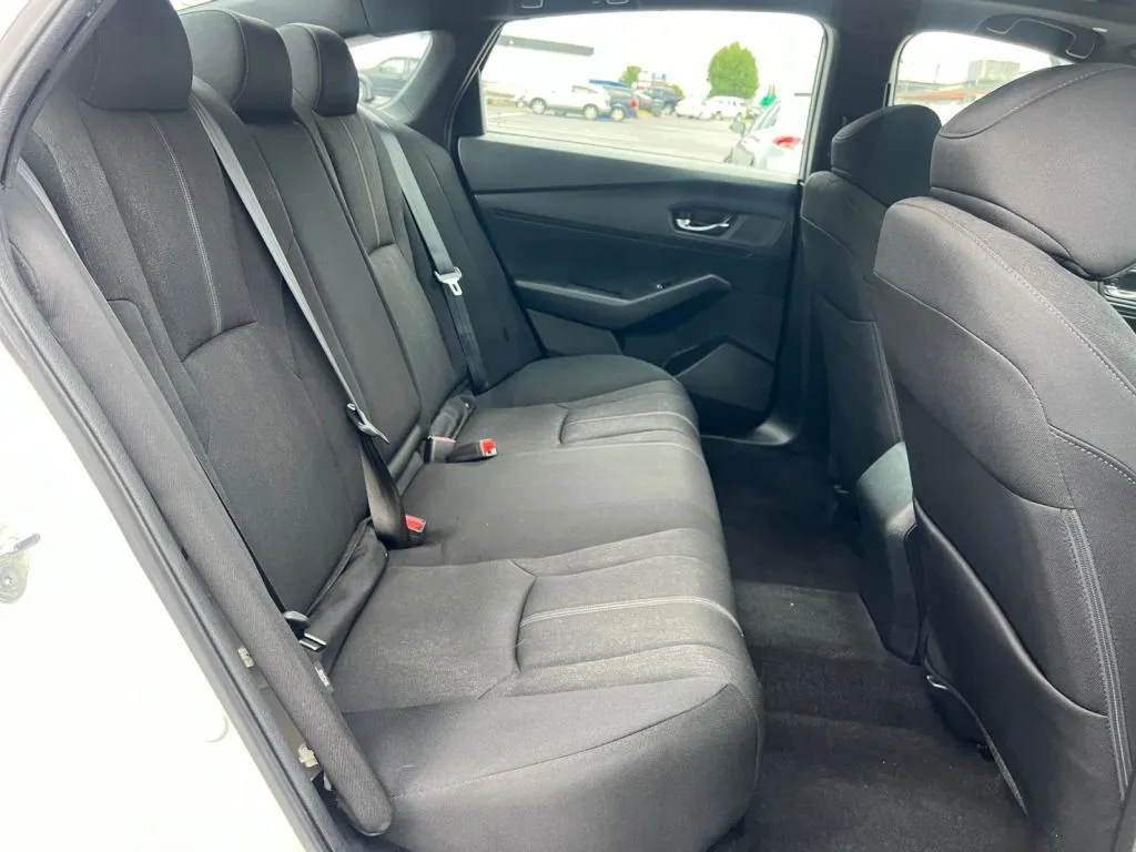 Honda Accord photo 19