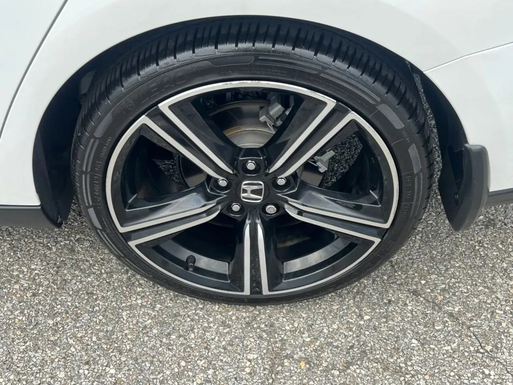Honda Accord photo 39