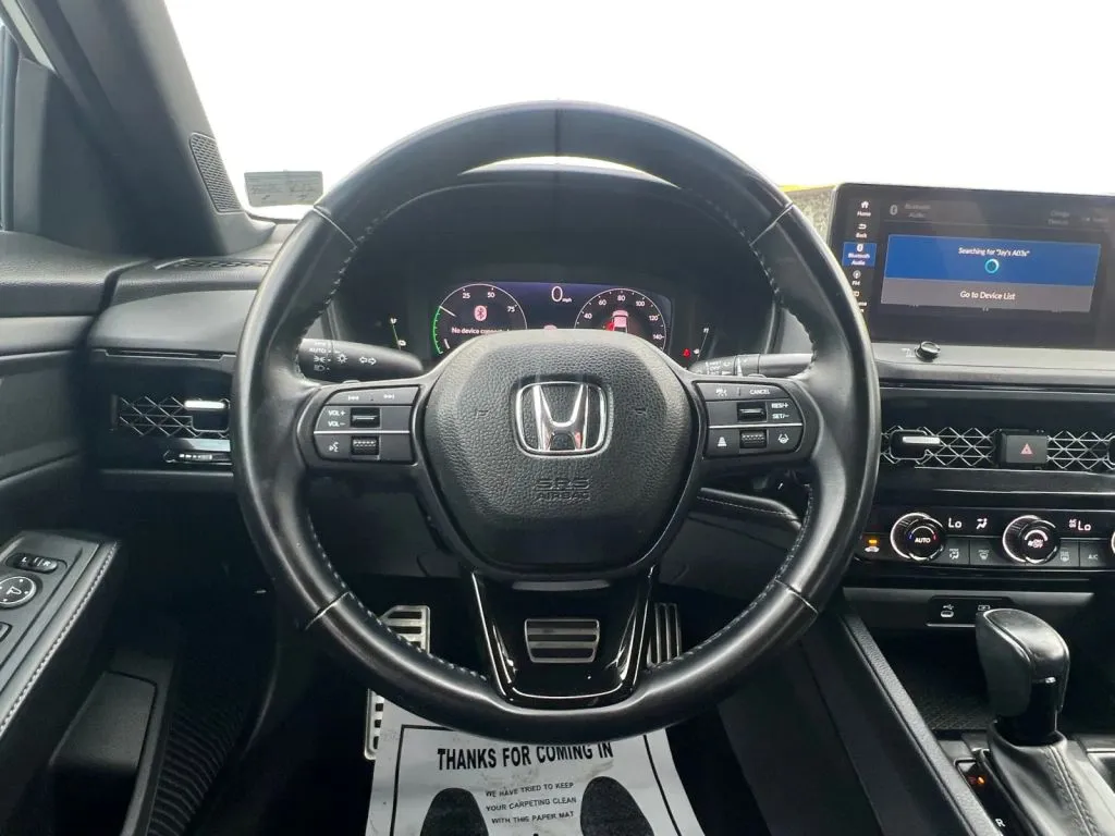 Honda Accord photo 13