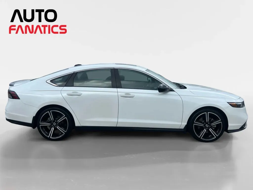 Honda Accord photo 7