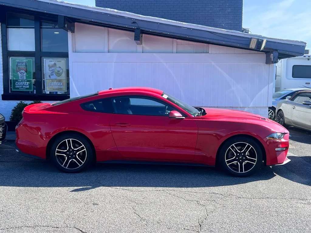2020 Ford Mustang EcoBoost Premium Coupe 2D