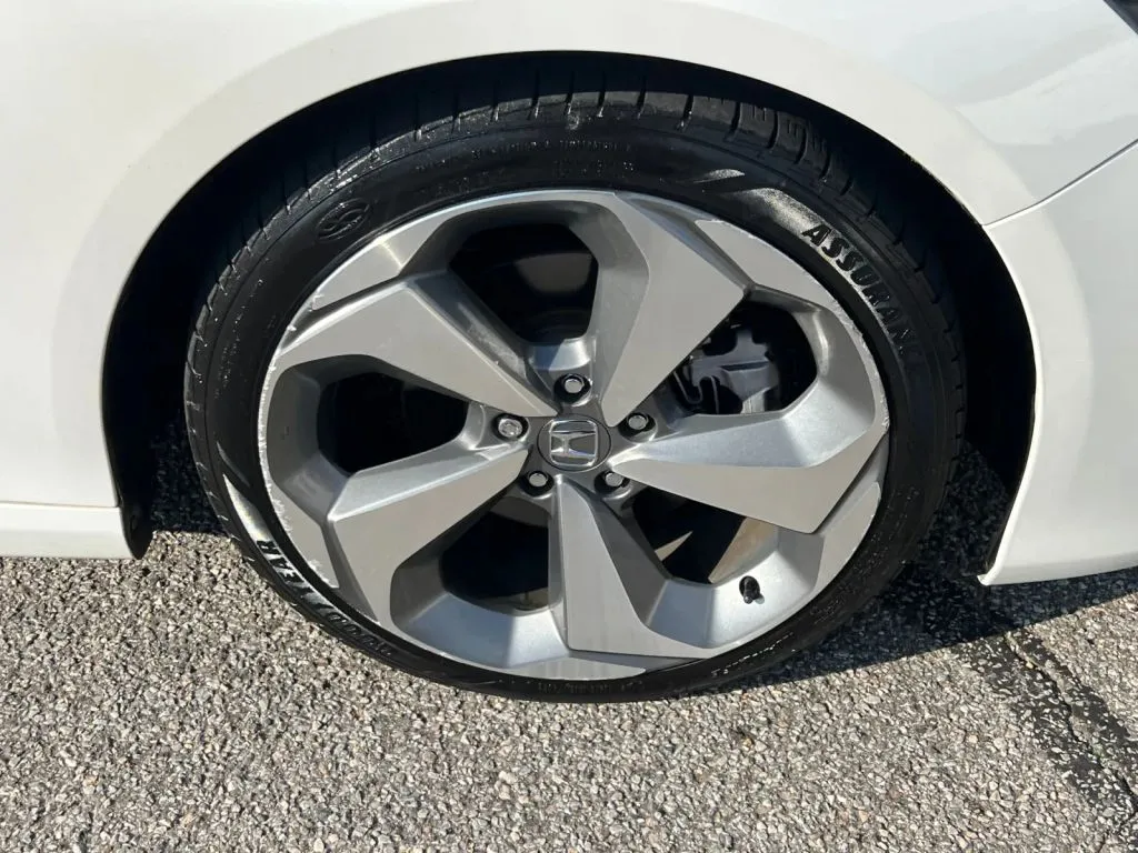 Honda Accord photo 34