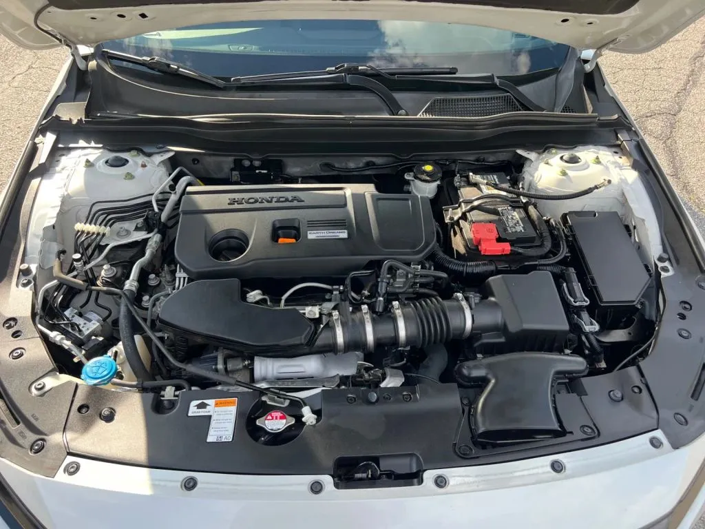 Honda Accord photo 31