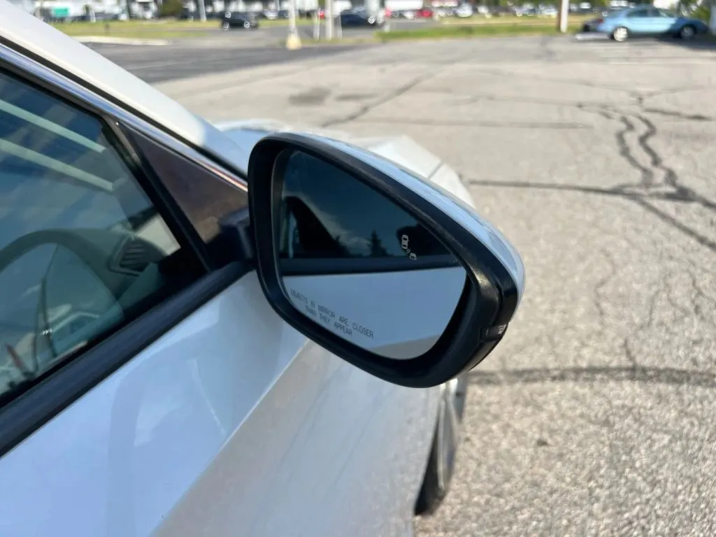 Honda Accord photo 35