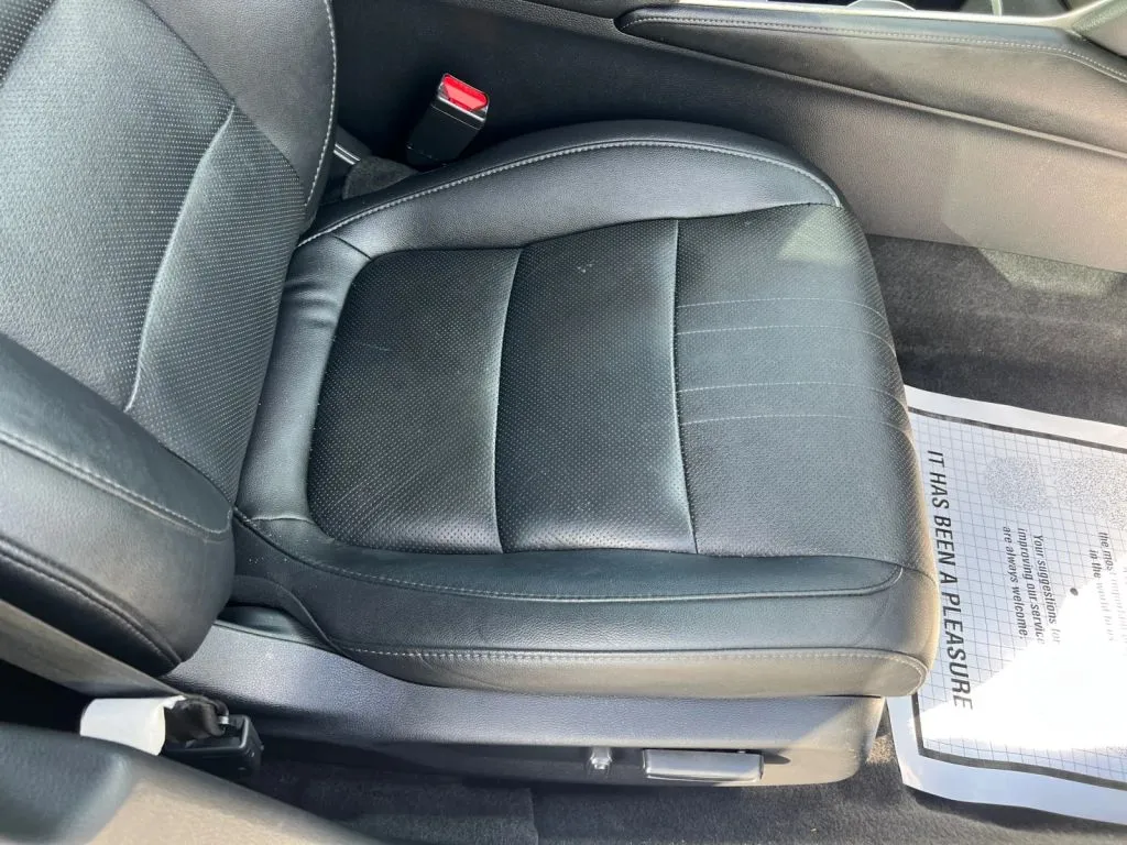 Honda Accord photo 15
