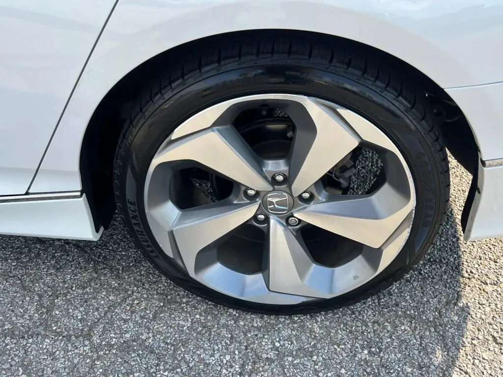 Honda Accord photo 39