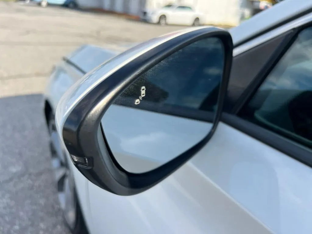 Honda Accord photo 29
