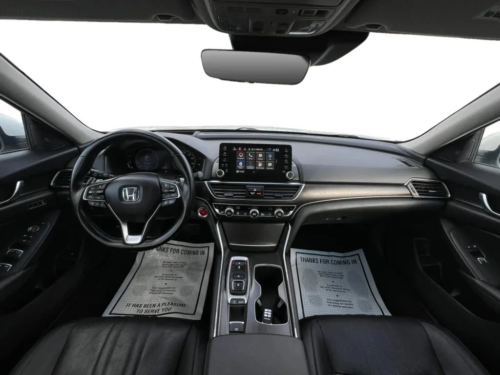 Honda Accord photo 10