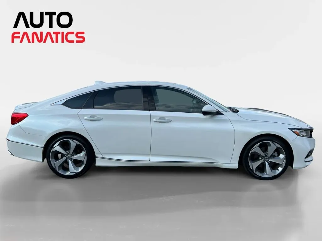 Honda Accord photo 6
