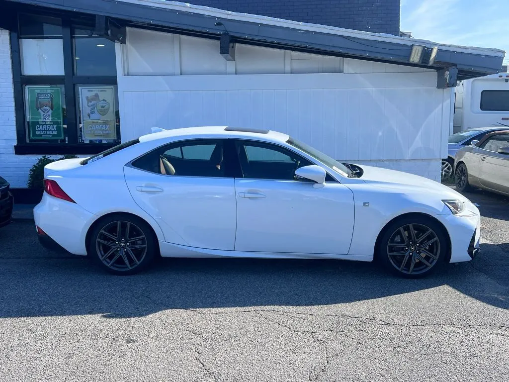 2017 Lexus IS 300 Sedan 4D