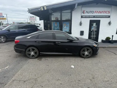 Black 2022 Honda Accord Touring Sedan 4D for sale in Fredericksburg, VA