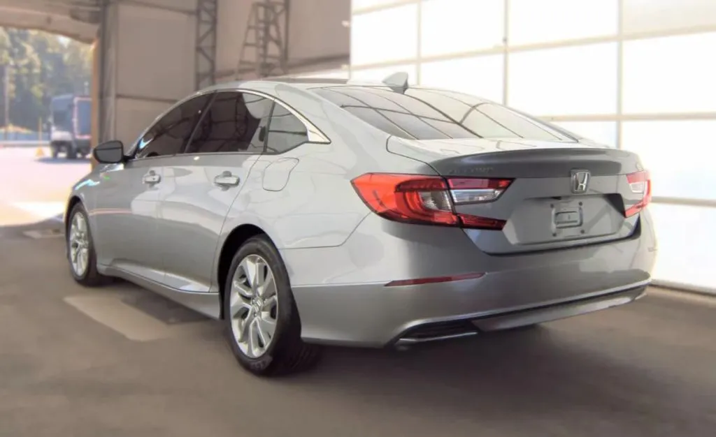 Honda Accord photo 4