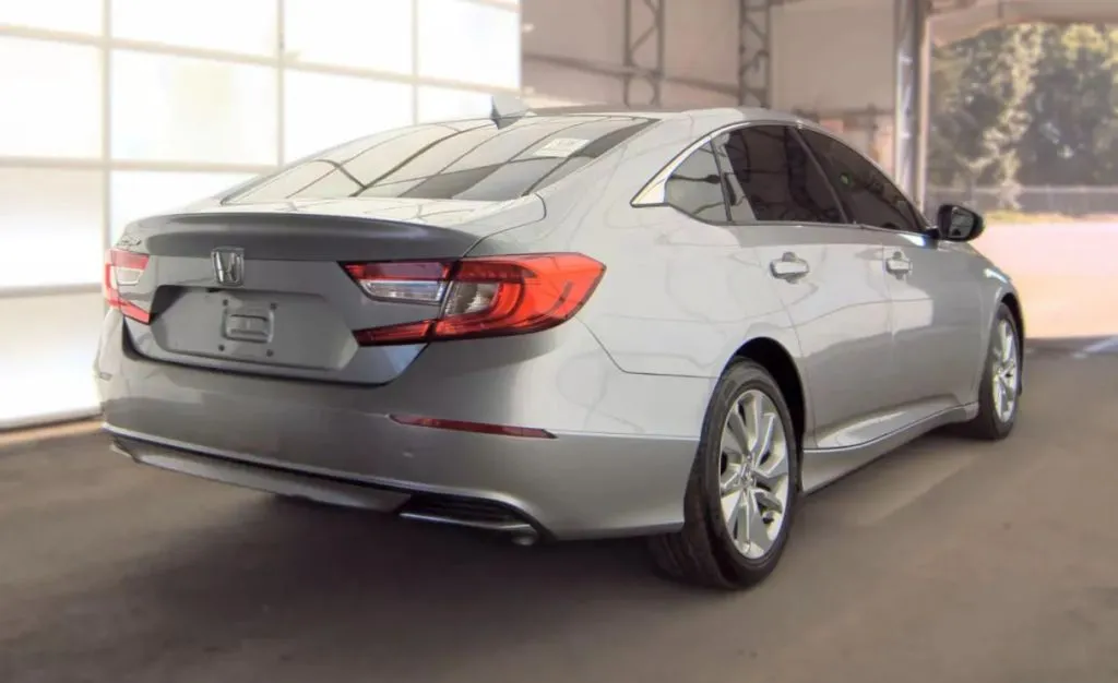 Honda Accord photo 3