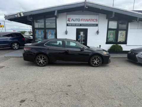Black 2023 Toyota Camry SE Sedan 4D for sale in Fredericksburg, VA