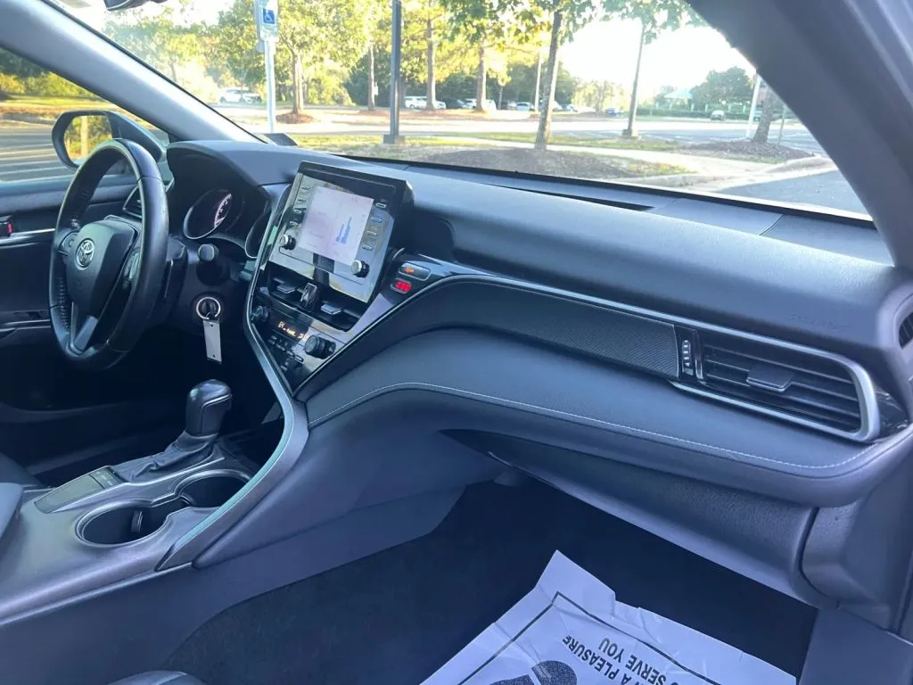 Toyota Camry photo 16