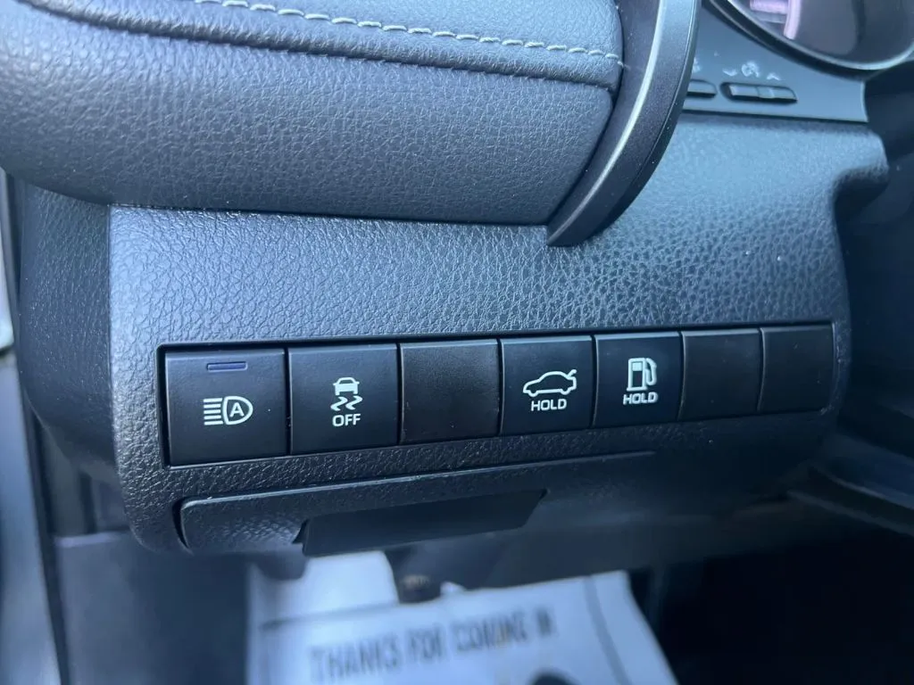 Toyota Camry photo 46