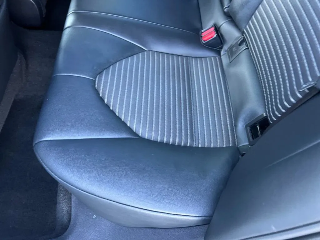Toyota Camry photo 23