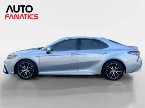 Photos of 2023 Toyota Camry SE Sedan 4D for sale in Fredericksburg, VA at Auto Fanatics