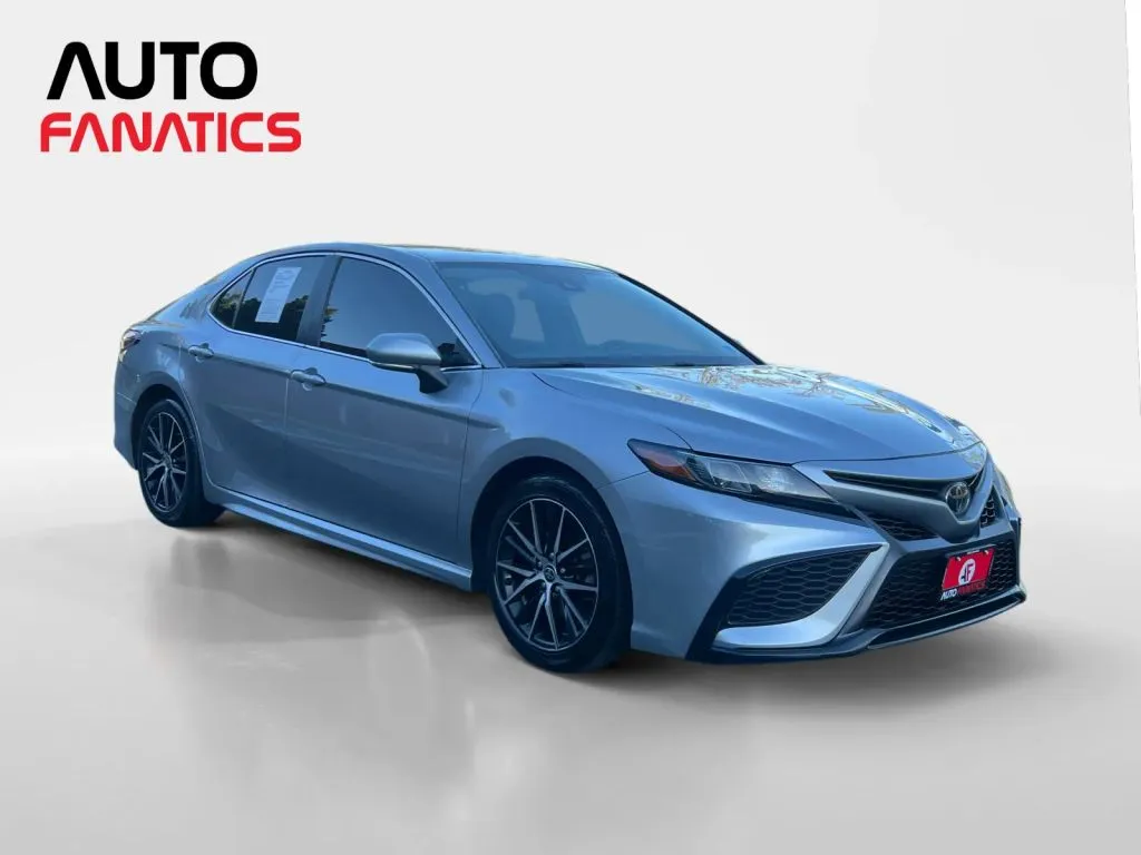 Toyota Camry photo 8