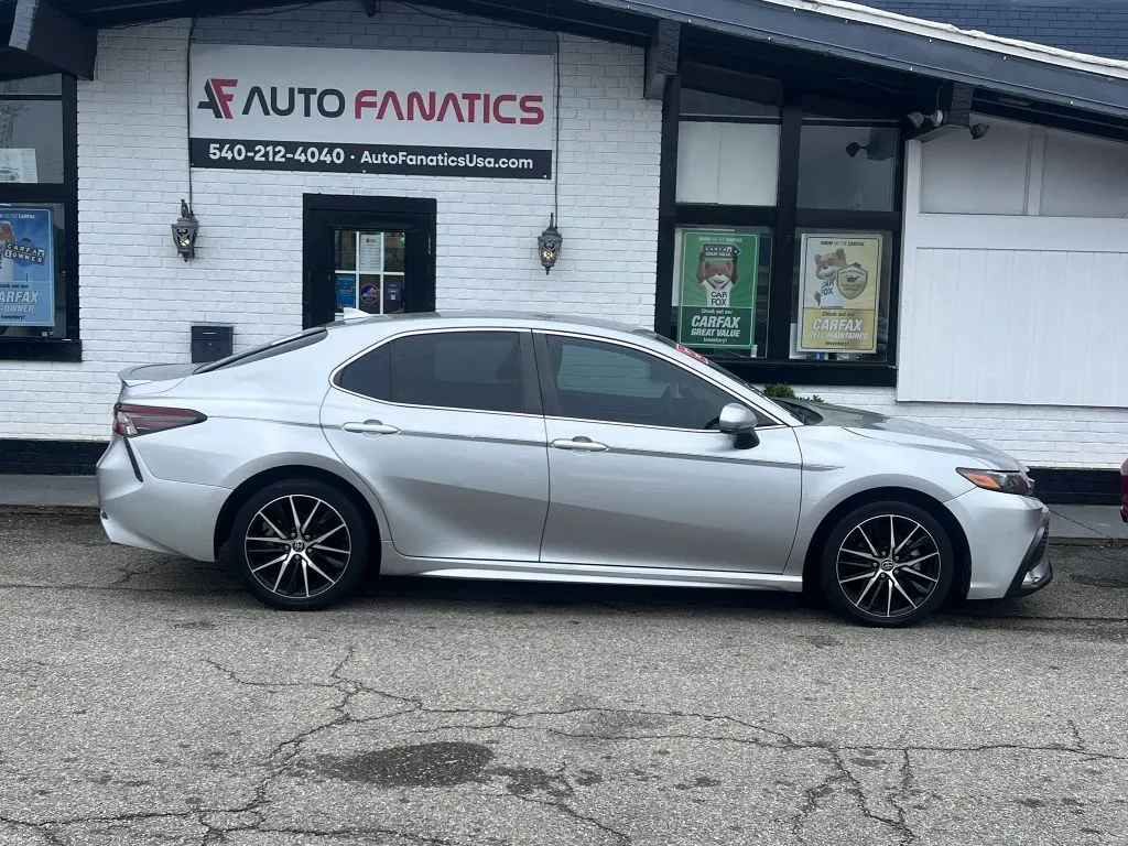 Silver 2021 Toyota Camry SE Sedan 4D for sale in Fredericksburg, VA