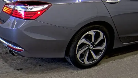 More photos of 2017 Honda Accord EX-L Sedan 4D at Auto Fanatics, VA