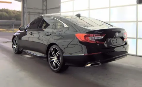 More photos of 2021 Honda Accord Touring Sedan 4D at Auto Fanatics, VA