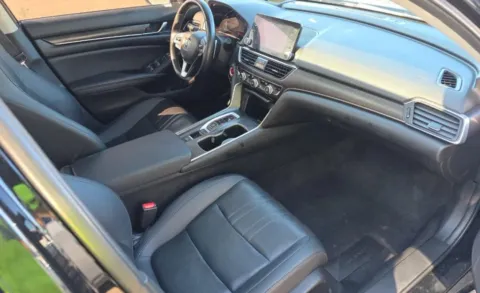 More photos of 2021 Honda Accord Touring Sedan 4D at Auto Fanatics, VA
