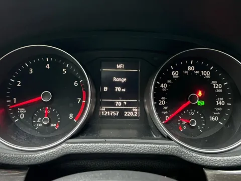 More photos of 2018 Volkswagen Passat 2.0T SE Sedan 4D at Auto Fanatics, VA