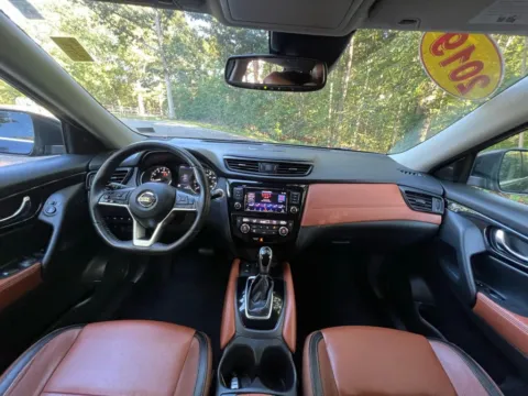 Photos of 2019 Nissan Rogue SL Sport Utility 4D for sale in Fredericksburg, VA at Auto Fanatics