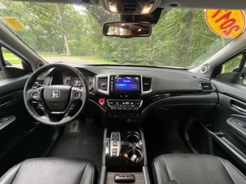 Photos of 2017 Honda Pilot Elite Sport Utility 4D for sale in Fredericksburg, VA at Auto Fanatics