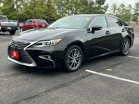 Photos of 2017 Lexus ES 350 Sedan 4D for sale in Fredericksburg, VA at Auto Fanatics