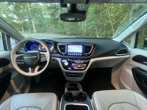 Photos of 2017 Chrysler Pacifica Limited Minivan 4D for sale in Fredericksburg, VA at Auto Fanatics