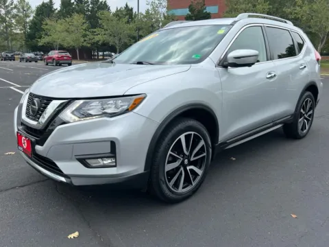 Photos of 2019 Nissan Rogue SL Sport Utility 4D for sale in Fredericksburg, VA at Auto Fanatics