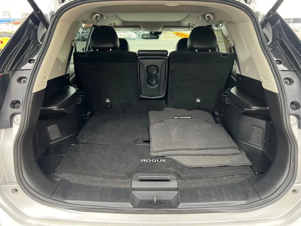 2019 Nissan Rogue SL - Photo 22