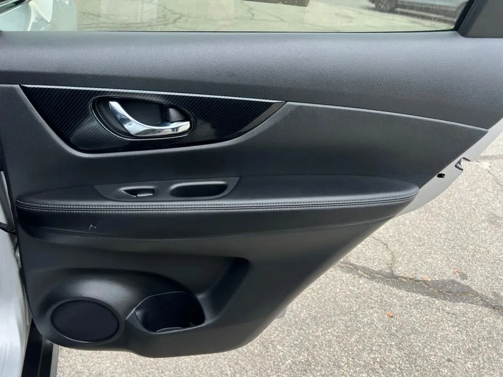 2019 Nissan Rogue SL - Photo 21