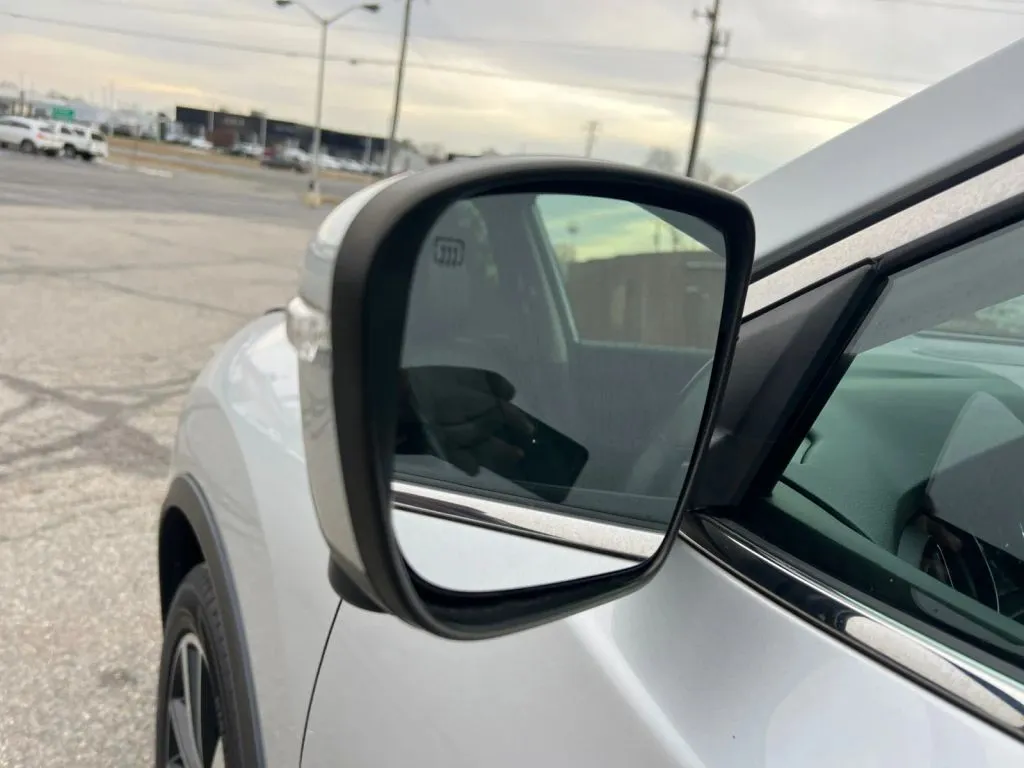2019 Nissan Rogue SL - Photo 28