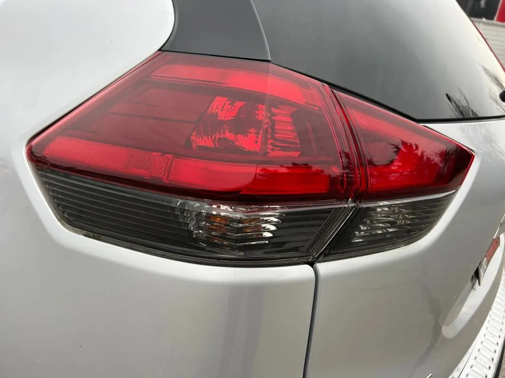 2019 Nissan Rogue SL - Photo 37