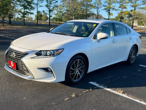 Photos of 2017 Lexus ES 350 Sedan 4D for sale in Fredericksburg, VA at Auto Fanatics
