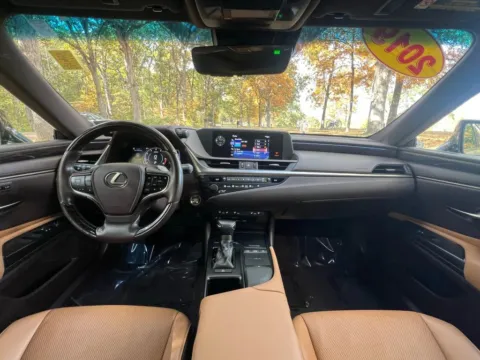 More photos of 2019 Lexus ES 350 Sedan 4D at Auto Fanatics, VA