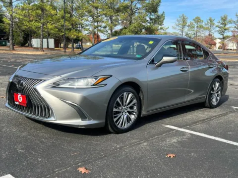 Photos of 2019 Lexus ES 350 Sedan 4D for sale in Fredericksburg, VA at Auto Fanatics
