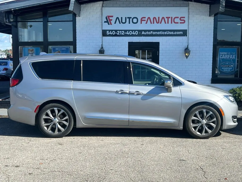 Silver 2017 Chrysler Pacifica Limited Minivan 4D for sale in Fredericksburg, VA