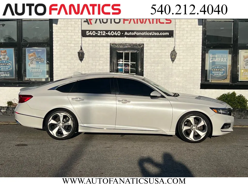 White 2018 Honda Accord Touring Sedan 4D for sale in Fredericksburg, VA
