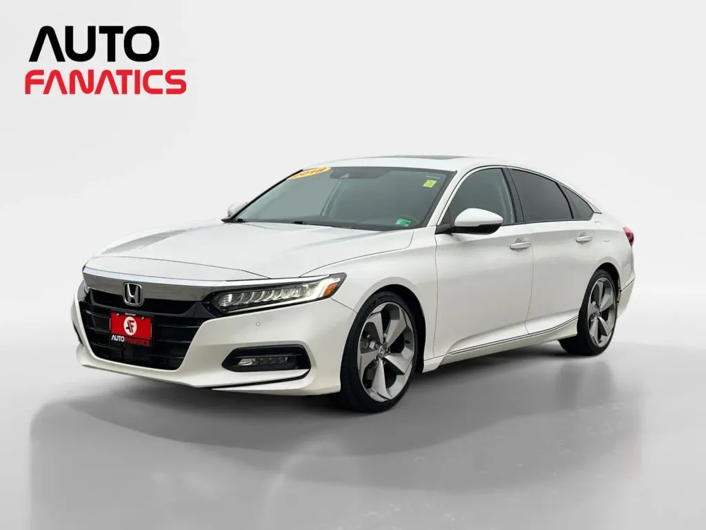 White 2018 Honda Accord Touring Sedan 4D for sale in Fredericksburg, VA