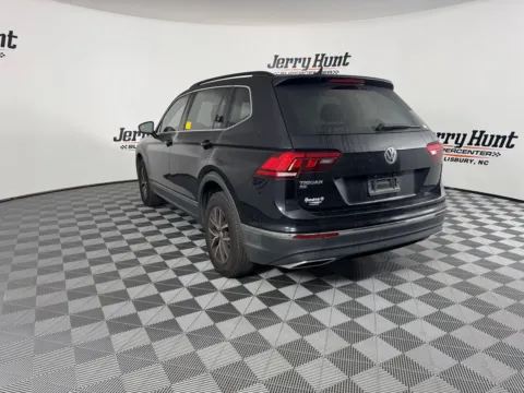 More photos of 2020 Volkswagen Tiguan 2.0T SE at Jerry Hunt Supercenter - Salisbury, NC
