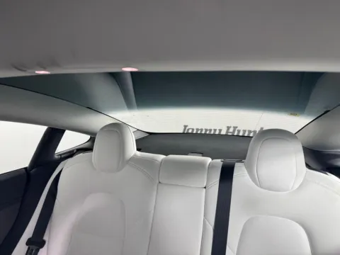 More photos of 2022 Tesla Model 3 at Jerry Hunt Supercenter - Salisbury, NC