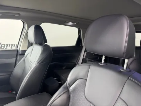 Photos of 2023 Kia Sorento Hybrid EX for sale in Salisbury, NC at Jerry Hunt Supercenter - Salisbury